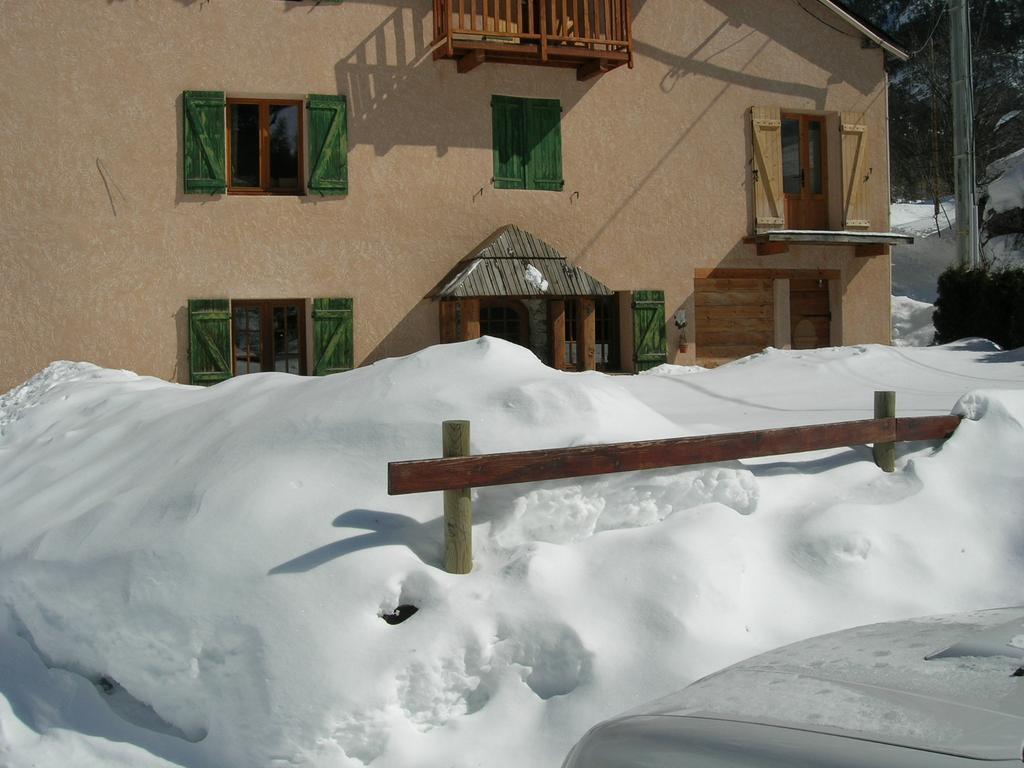 Auberge La Cleida Nevache Exterior photo