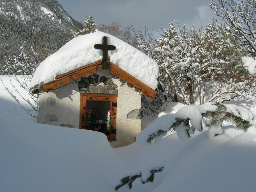 Auberge La Cleida Nevache Exterior photo