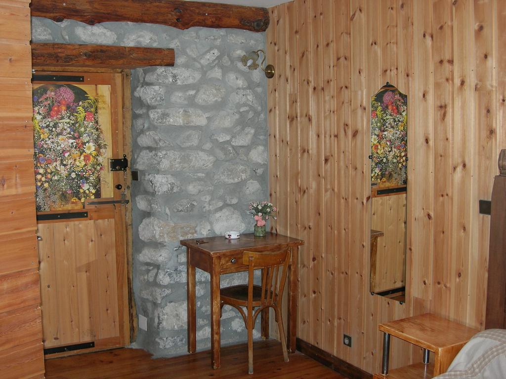 Auberge La Cleida Nevache Room photo